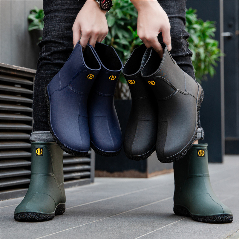 Moda Botas de lluvia de media pantorrilla para hombres al aire libre verano juvenil zapatos impermeables Meituan para llevar zapatos de goma Botas de lluvia de invierno de moda