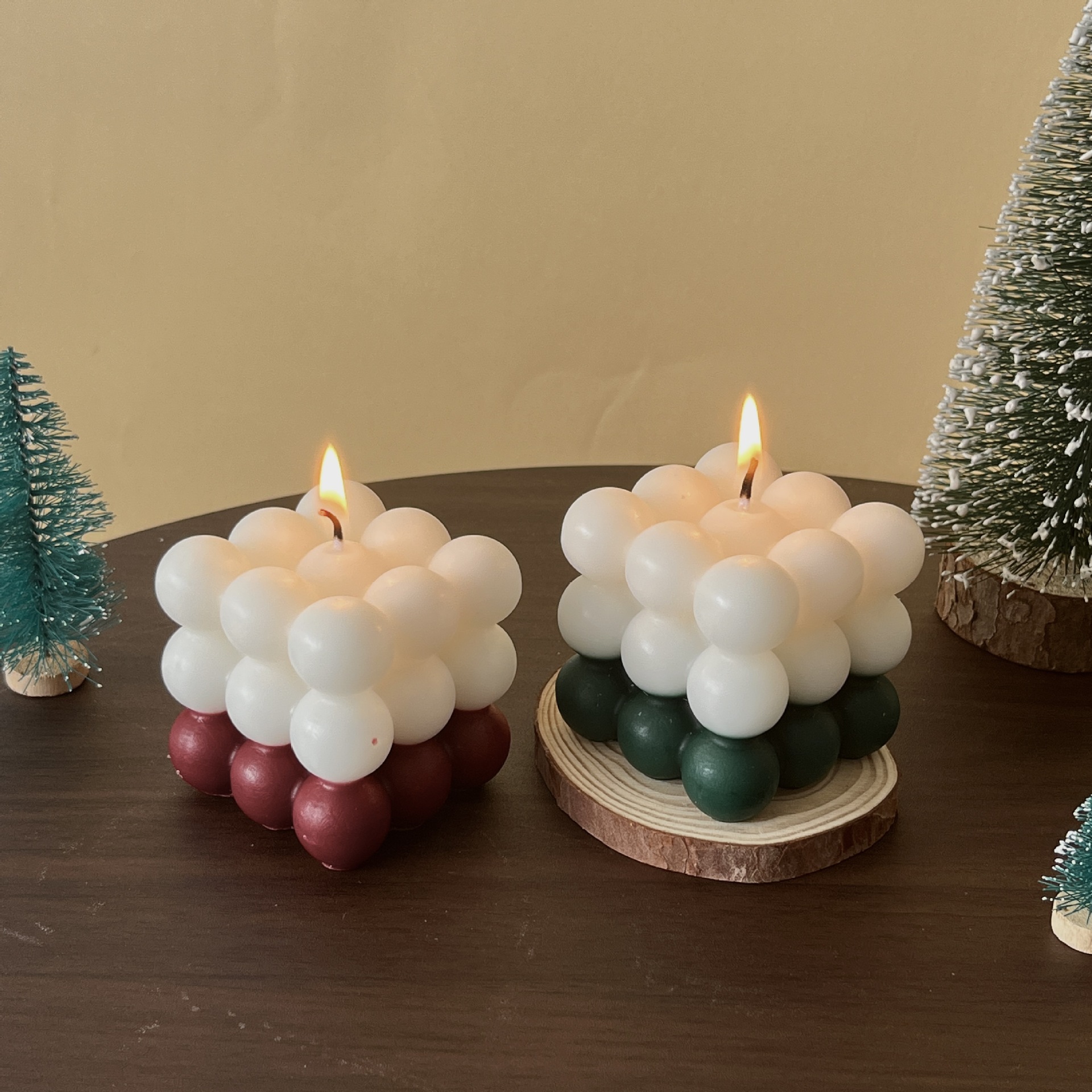 Venta caliente Navidad de dos colores Cubo de Rubik cera de soja encendido aromaterapia vela caja de regalo de mano al por mayor puede ser enviado en nombre