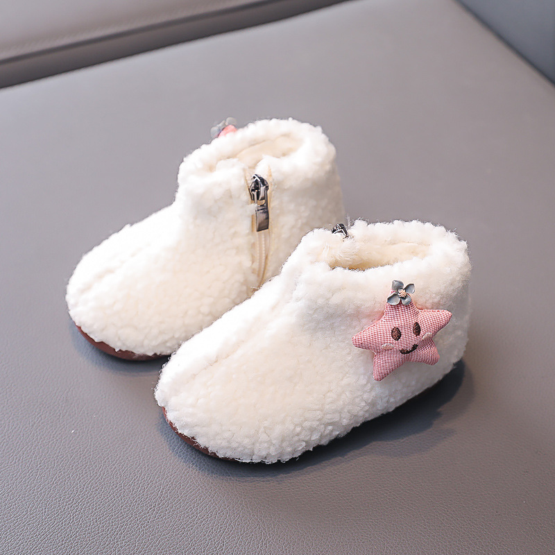Botas cortas de bebé niñas zapatos de felpa para niños Otoño e Invierno forradas de lana engrosadas botas de algodón para bebés zapatos cálidos para niños pequeños