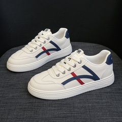 Leather flat white women's shoes 2024 spring new Korean style thick sole casual sports lightweight chic board shoes