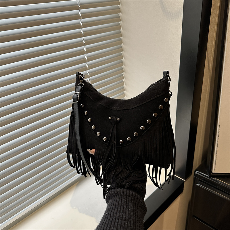 Autumn capacious shoulder bag