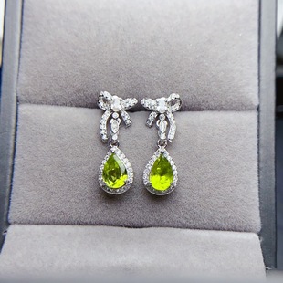 Factory wholesale explosions natural olivine earrings S925 silver inlaid main stone 5*7 selling Europe and the United States a generation of hair