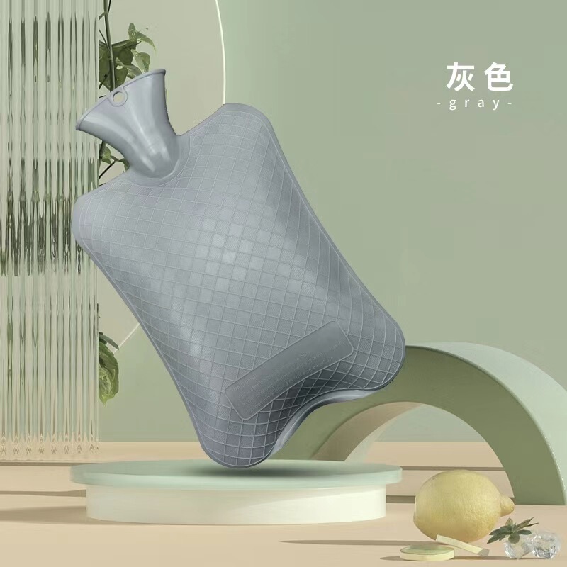 注水湯たんぽを大きくして防爆毛を厚くしてかわいいベッドを温める布団の足の湯たんぽを厚くする|undefined