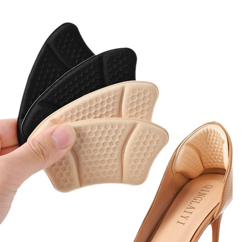 Tacones anti-caída medio tamaño plantilla de tacones anti-desgaste zapatos de mujer tacones anti-desgaste zapatos de tacones grandes artefactos pequeños