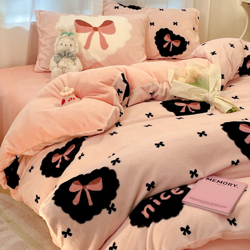 Otoño y invierno leche de seda de dopamina cama de cuatro piezas de seda de coral dormitorio flange sábanas de seda de tres piezas