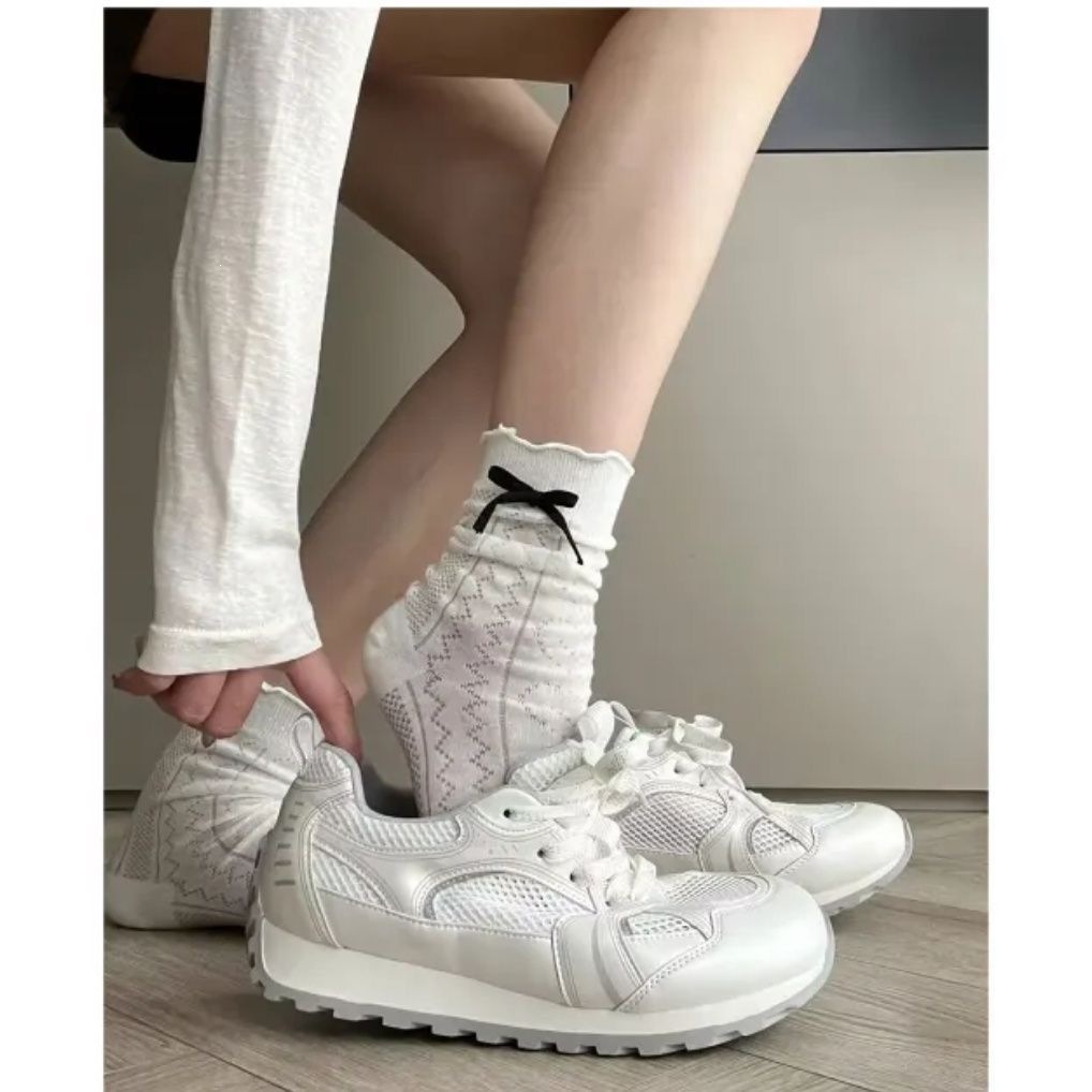 Zhao Lu Si con los zapatos Gump para mujeres 2026 verano nuevo estilo de red deportivo casual con suela gruesa para aumentar la altura de los zapatos de carreras para mujeres