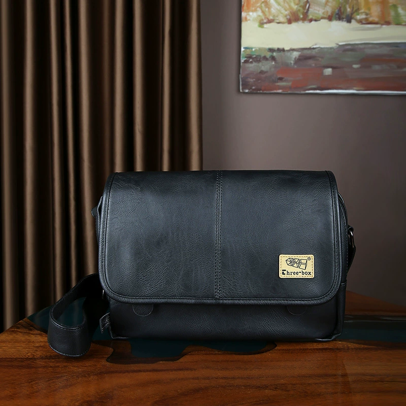 Capacious one-shoulder bag, universal straps one shoulder, simple and elegant design
