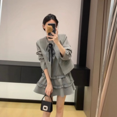2025新款小香风温柔减龄甜美洋气灰色西装两件套