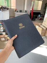 酒店服务指南客房本宾馆皮具留言本菜谱手册A4文件夹LOGO