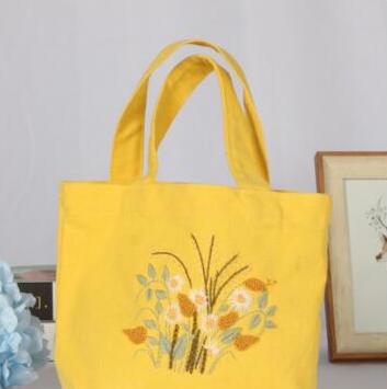 Directo de fábrica bolsa de almuerzo bolsa de lona hecha a mano de tela DIY bordado Europeo material paquete kit de costura