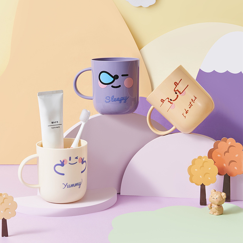 Cute taza de enjuague de dibujos animados taza de enjuague de dientes taza sonriente de niños taza de plástico dormitorio taza de enjuague de boca taza de cepillo de dientes