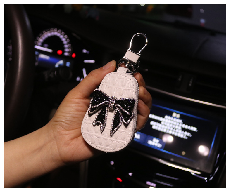 Car Key Case Car Key Case High-end Diamond Cartoon Cute Internet Celebrity Universal Keychain Case Goddess