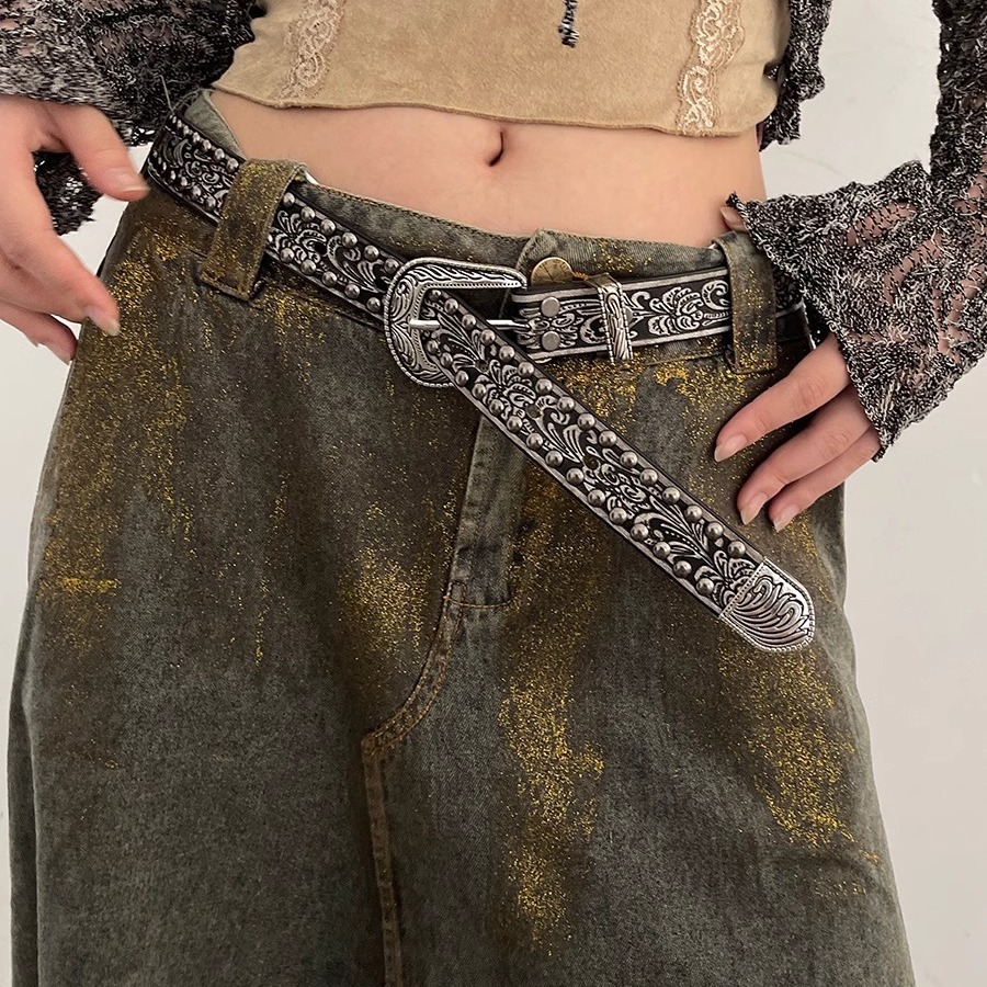 Nouvelle ceinture à rivets pour femmes, édition coréenne, décontractée, cent paires d'accessoires pour jeans, ceinture fine personnalisée haut de gamme punk_voghion.com