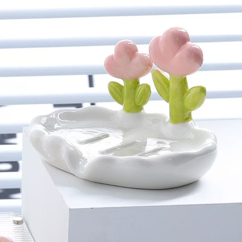 Ceramic drying rack, hygienic soap holder, light luxury style, flowered