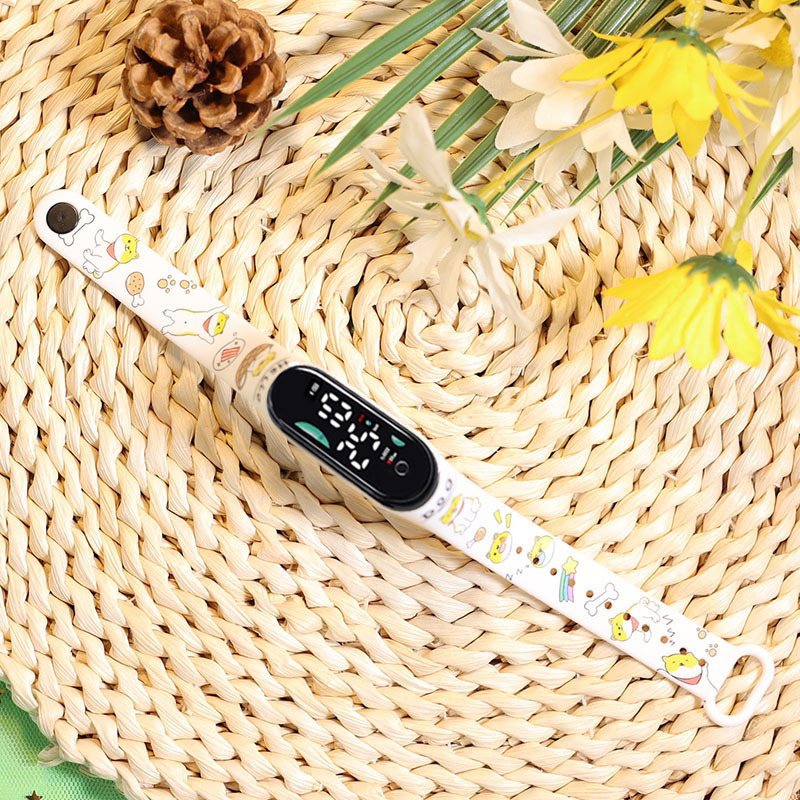 2024 explosión de chatarra oso de café M9 impresión pulsera relojes de pulsera niños estudiantes moda lindo reloj electrónico LED