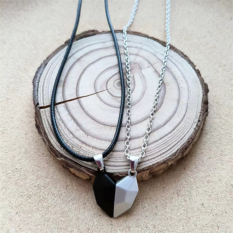 Amor transfronterizo imán pareja color coincidencia collar simple creativo deseando piedra desamor costura colgante hombres y mujeres clavícula cadena