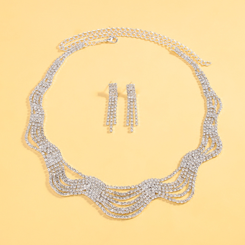 Temperamento europeo y americano ondulado conjunto de joyas de diamante cadena de clavícula pendientes de bordas accesorios de novia conjunto de joyas