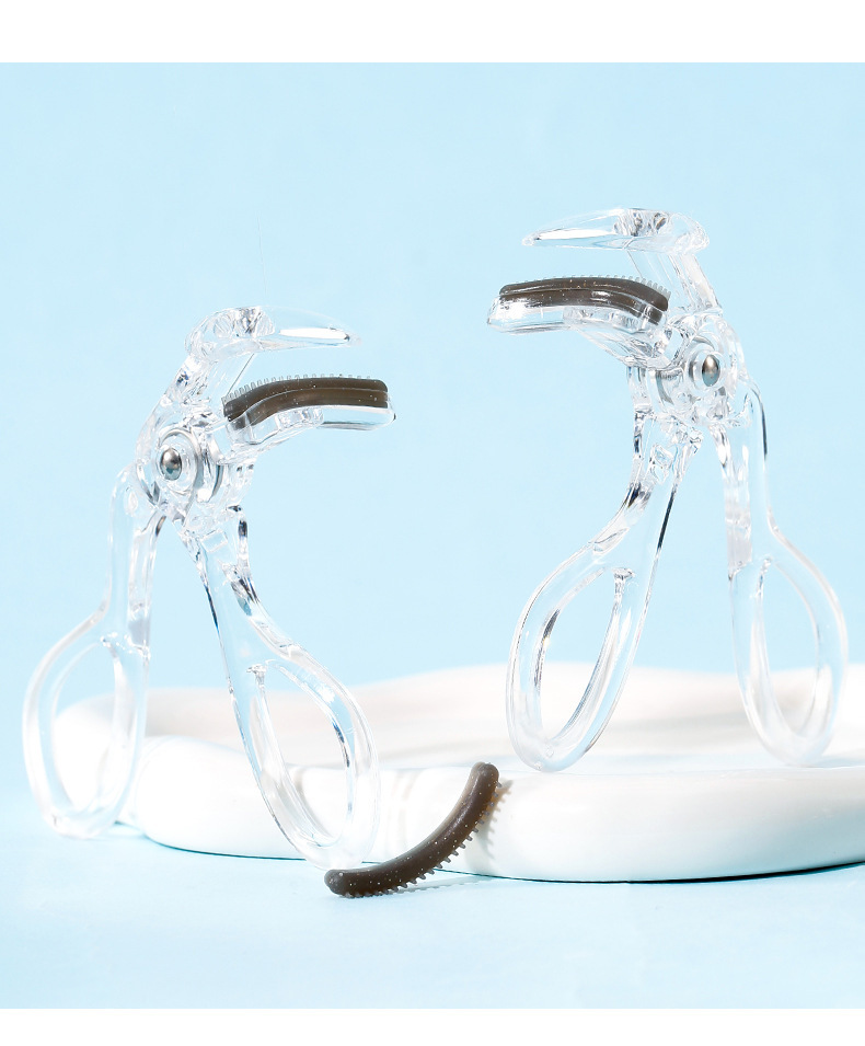 xixi's wide-angle comb eyelash curler with a natural curl and long-lasting styling, specially designed for makeup artists with puffy eyes undefined
