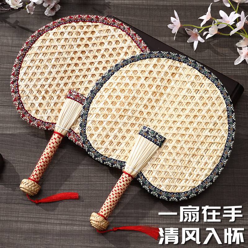 Old-fashioned woven big durable tape