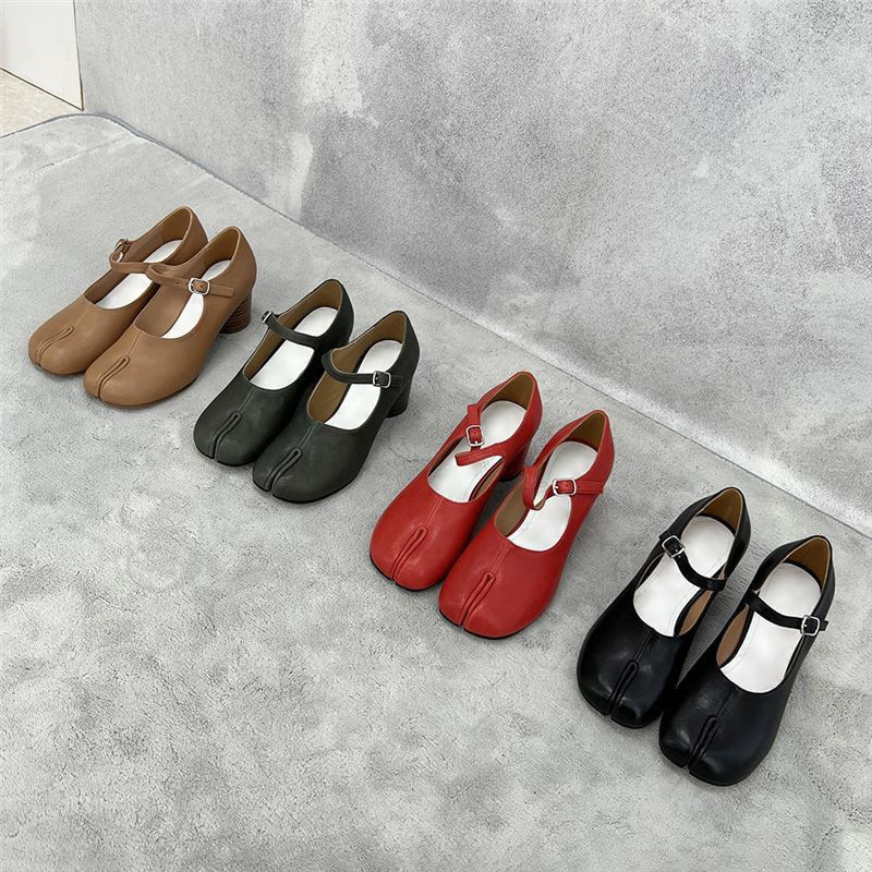 Niche spring and autumn sheepskin Mary Jane women's shoes tabi split toe shoes pig's trotter buckle leather block heel high heel low mouth single-layer shoes