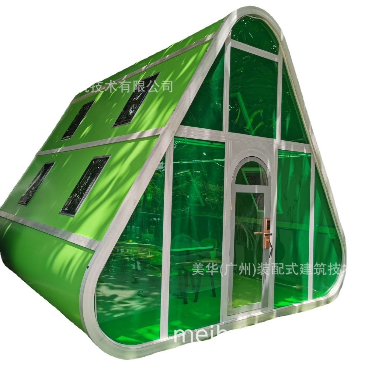 Triángulo al aire libre cama y desayuno lugar escénico lujo salvaje lujo de doble capa hotel de lujo triángulo cabina Xinmin dormitorio Internet tienda de la celebridad