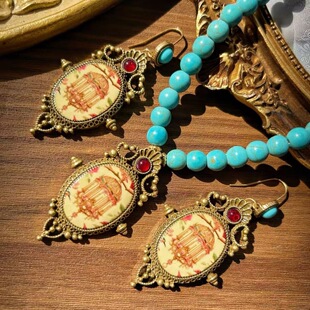 �й�vintage����ʽ�ڮ������朏͹ňD���{��ʯ��ˇ�L�йŵ���Ů