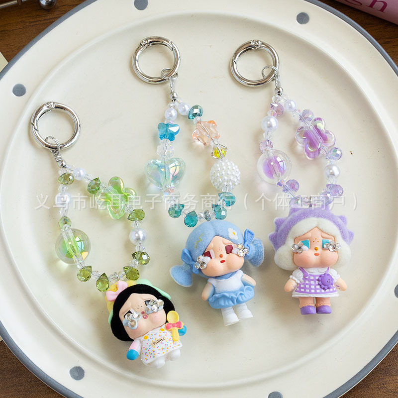 Popular sparkling scrunchie phone chain with dazzling rhinestone doll, handmade fairy-like organza anti-loss strap Popular sparkling scrunchie phone chain with dazzling rhinestone doll, handmade fairy-like organza anti-loss strap