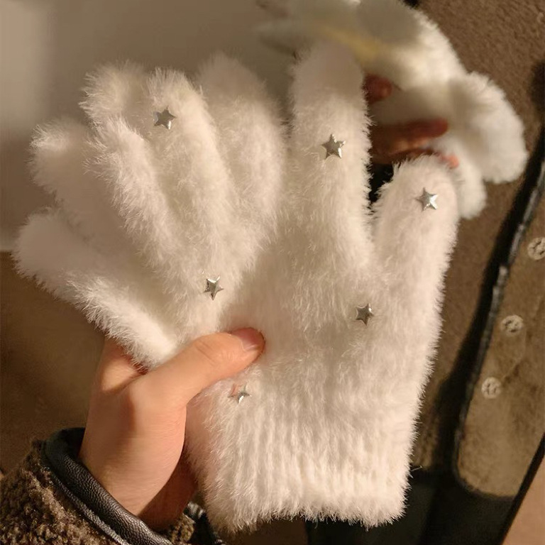 Cute Star Plush Gloves for Women Winter White Ins Style Gloves Thickeneded and Warm for Students Five-Finger Cold Protection Cycling