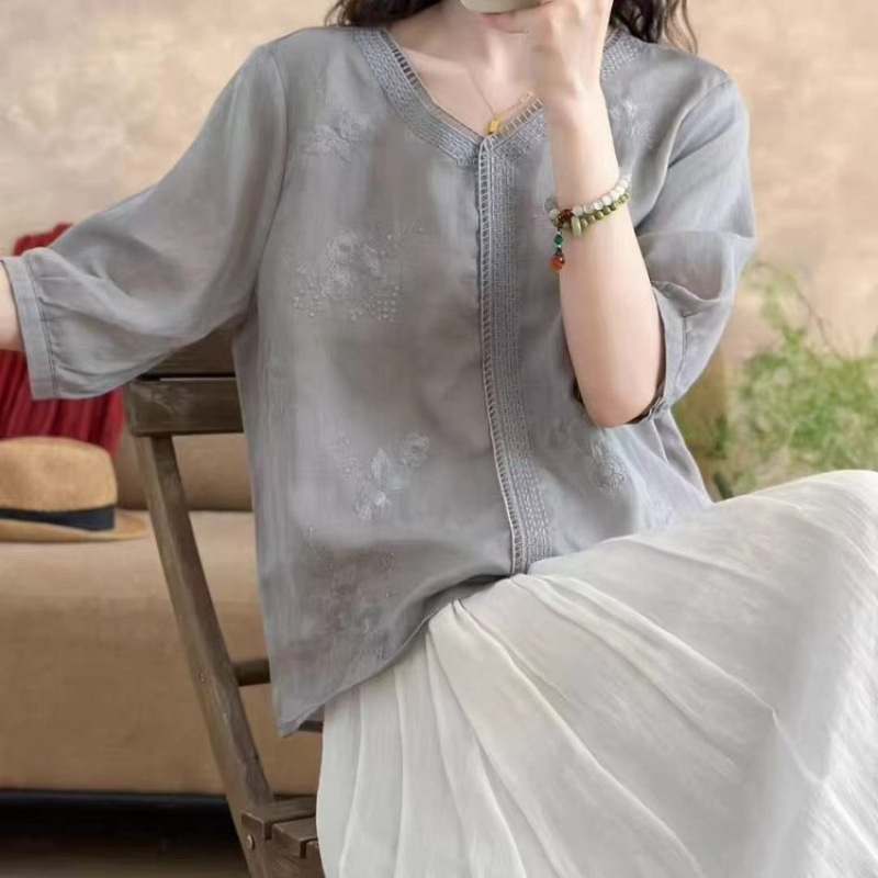 Vintage Artistic Ramie Embroidered Cotton-Linen Shirt New Summer Loose Fashion Blouse Chinese Style Tea Wear