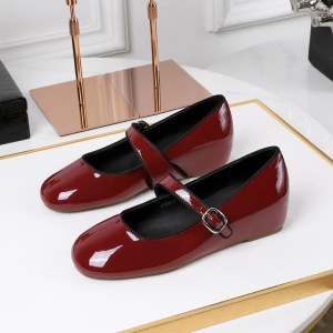 2817 French style round toe shallow mouth patent leather one-piece buckle with increased height, comfortable and non tir