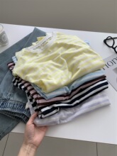 ��͸�в�ɫ�l�y��z�����L��T��Ů2026�ļ��Rِ���ɳڸп��{����