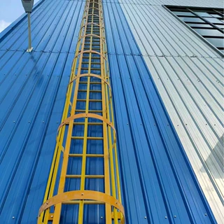 定制加工玻璃钢直梯安全爬梯护笼消防外墙泳池梯拿样打样安全防护