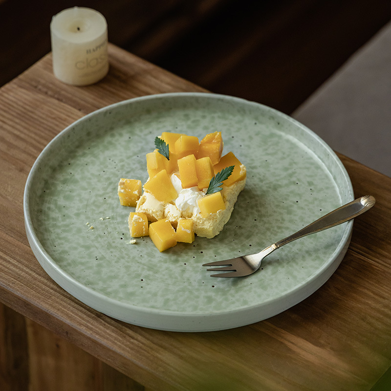 Plato redondo simple y práctico de cerámica doméstica de alto valor, platos de platos de pasta, platos de postres, platos de ensalada