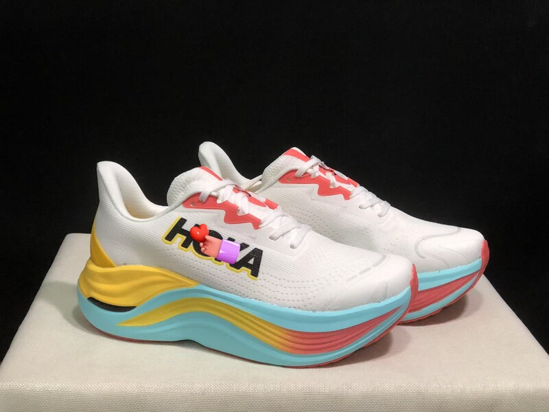クロスボーダー専用HOKA ONE男女アウトドアスポーツランニングシューズSKYWARD X緩衝通気防止|undefined