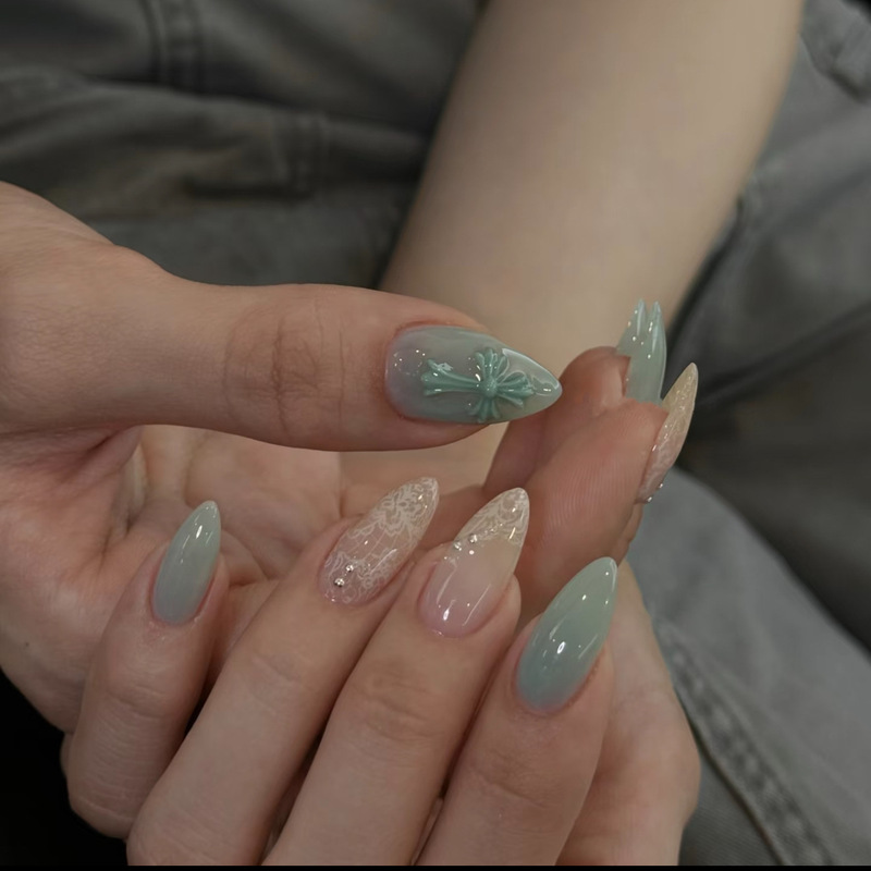 Midsummer Moon Mint Green Gradient White Lace Three-Dimensional Crocheted Nails, Clear and Gentle, Purely Handmade Wearable Nails Midsummer Moon Mint Green Gradient White Lace Three-Dimensional Crocheted Nails, Clear and Gentle, Purely Handmade Wearable Nails