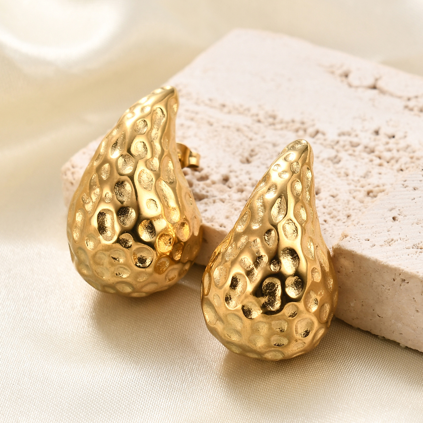 Water Droplets Pattern Women's Gender 1 Pair Simple Style Water Droplets Plating Stainless Steel Ear Studs