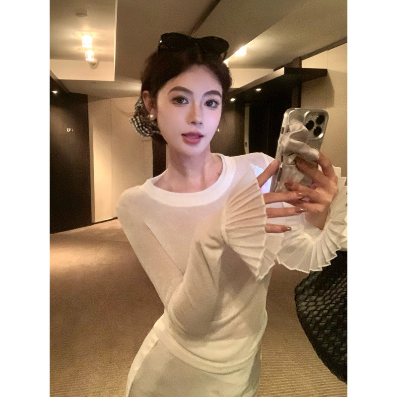 French Chic and Beautiful Right Shoulder Round Neck Bell Sleeve Top for Women Autumn and Winter High-Bottom Fur Inner Layering Shirt T-Shirt