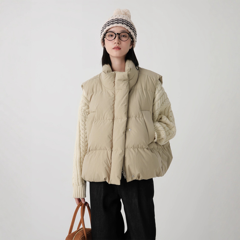 Stand Collar Fashion Trendy White Duck down Vest for Women 2025 Winter New Loose Casual Versatile Sleeveless Waistoutwear Jacket