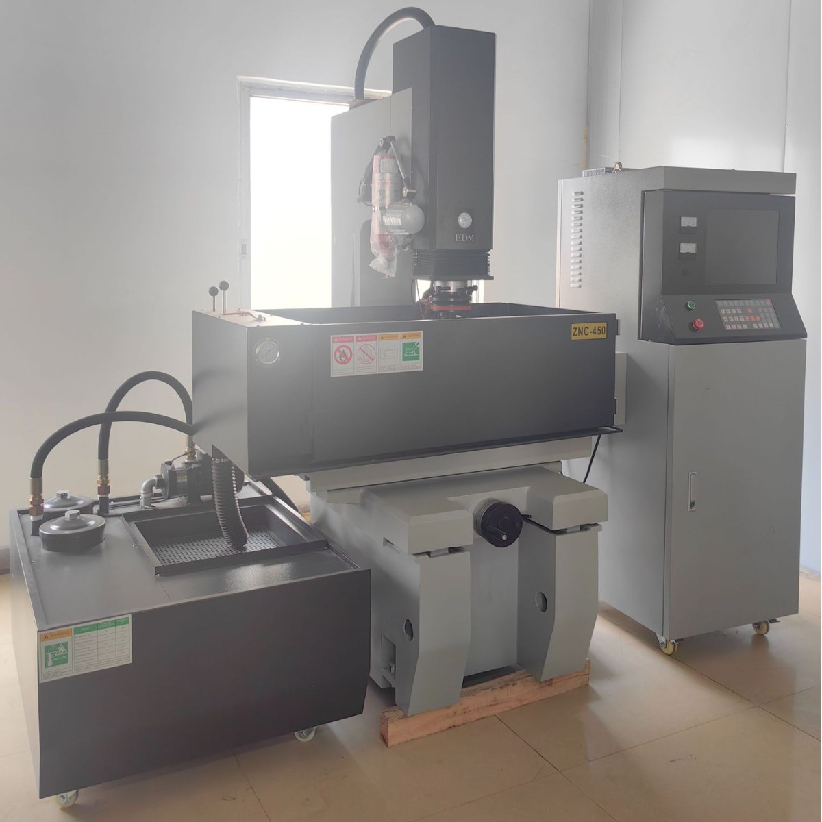 ��𻨻�����������ͬ��ZNC750ģ�߼ӹ�������𻨻�