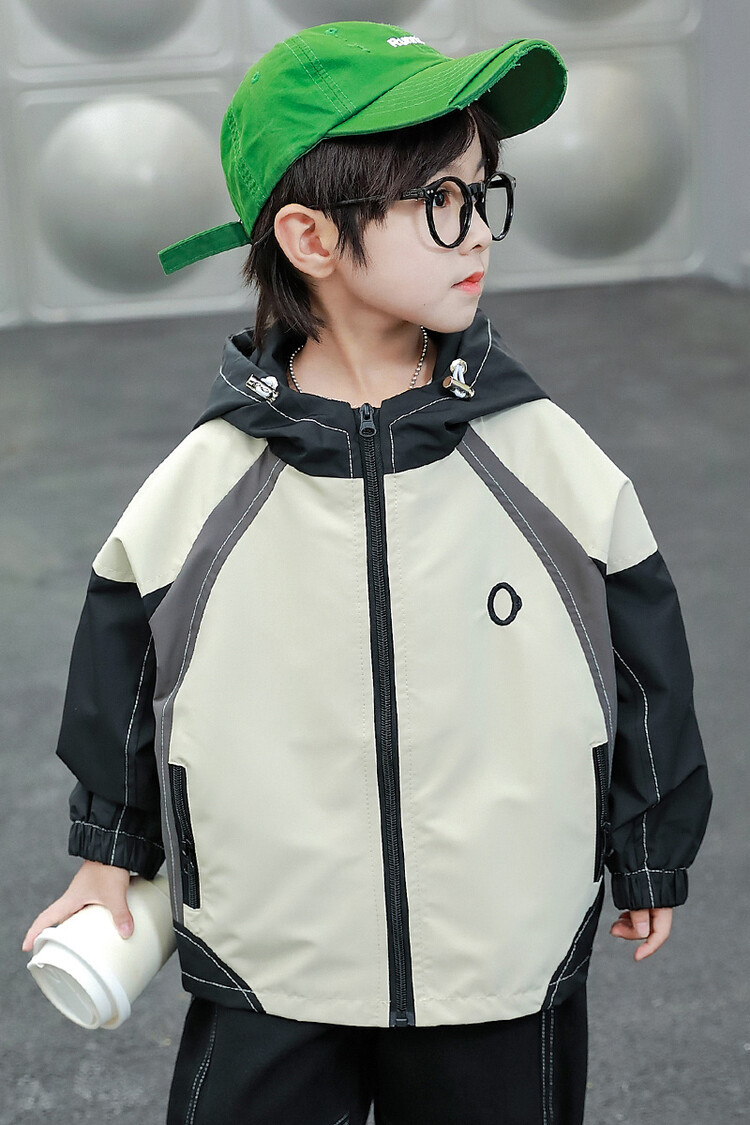 Cappotto con cappuccio colorato ricamato 2023 primavera e autunno nuovi vestiti per ragazzi Pi Shuai per bambini_voghion.com