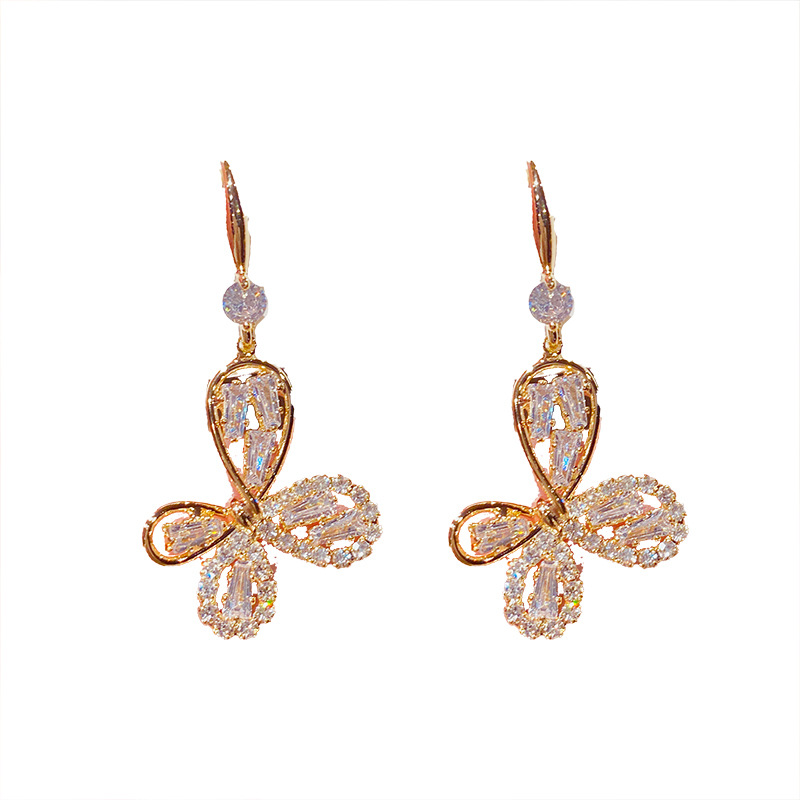 Boucles D&#39;oreilles Coréen Papillon Micro-clouté Pendentif Zircon Cuivre display picture 5