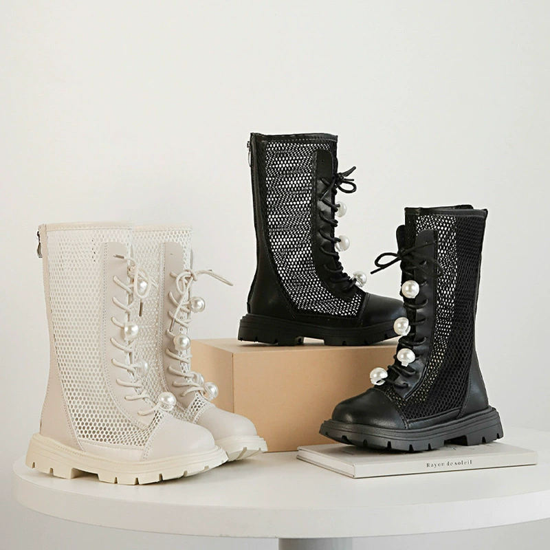 Девушки 2025 Летние новые сандалии сетчатые сапоги верхние сапоги летние жемчужные дышащие мягкие сетчатые сапоги
