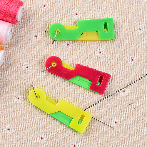 Automatic needle threader, convenient daily necessities, wholesale DIY sewing tools for the elderly