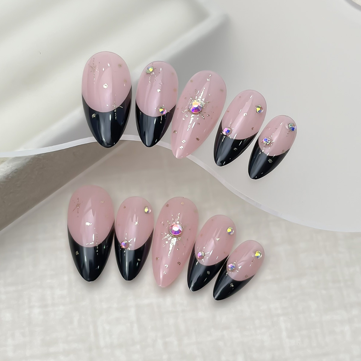 Uña de almendras de estilo francés transfronterizo Uña de punta larga forma de taladro multicolor Uña de comercio exterior Uña falsa