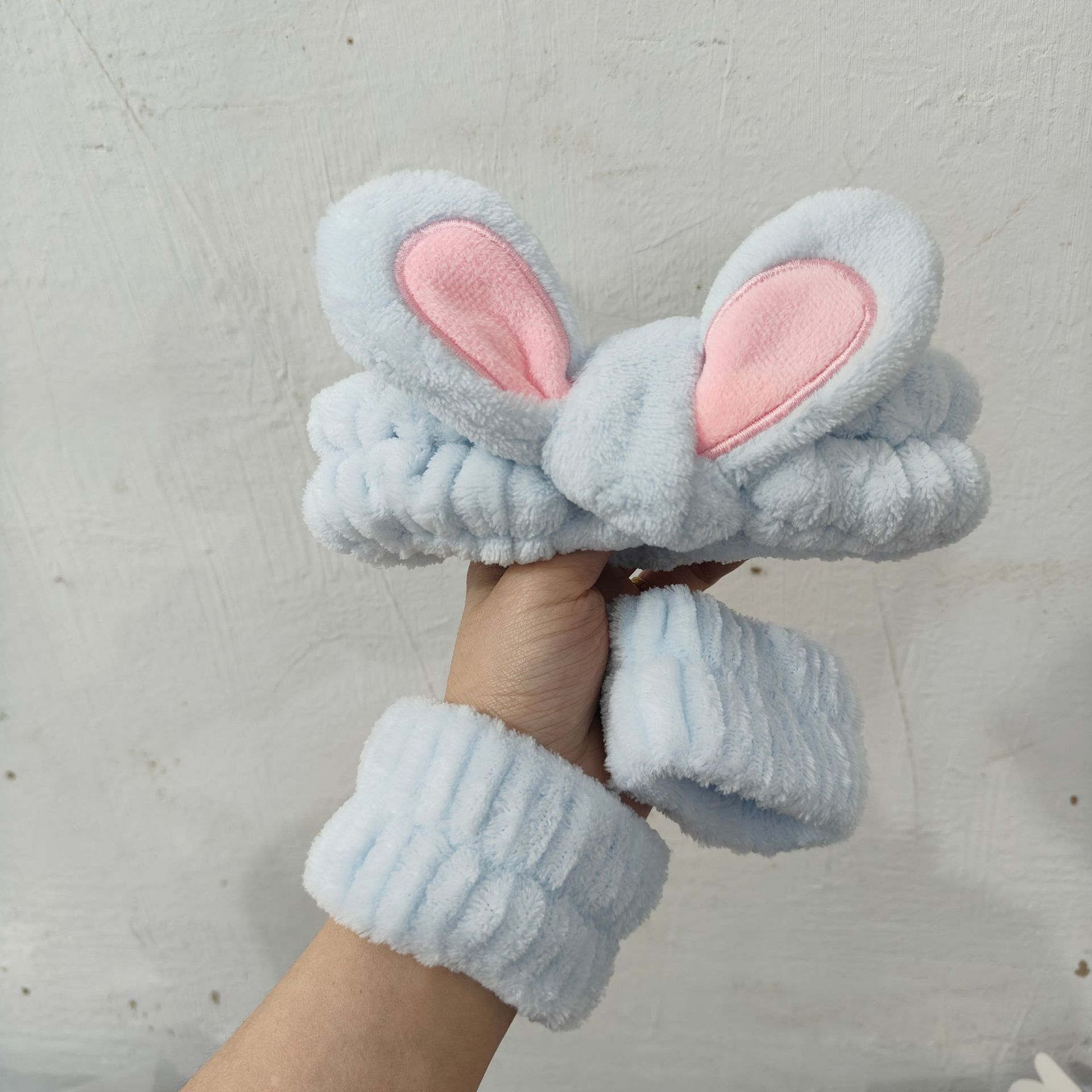 Otoño y invierno nuevo super lindos dibujos animados animal correa de cabello conjunto de correa de muñeca a prueba de humedad presión protector de cabello de muñeca lavado de la cara accesorios de cabello al por mayor