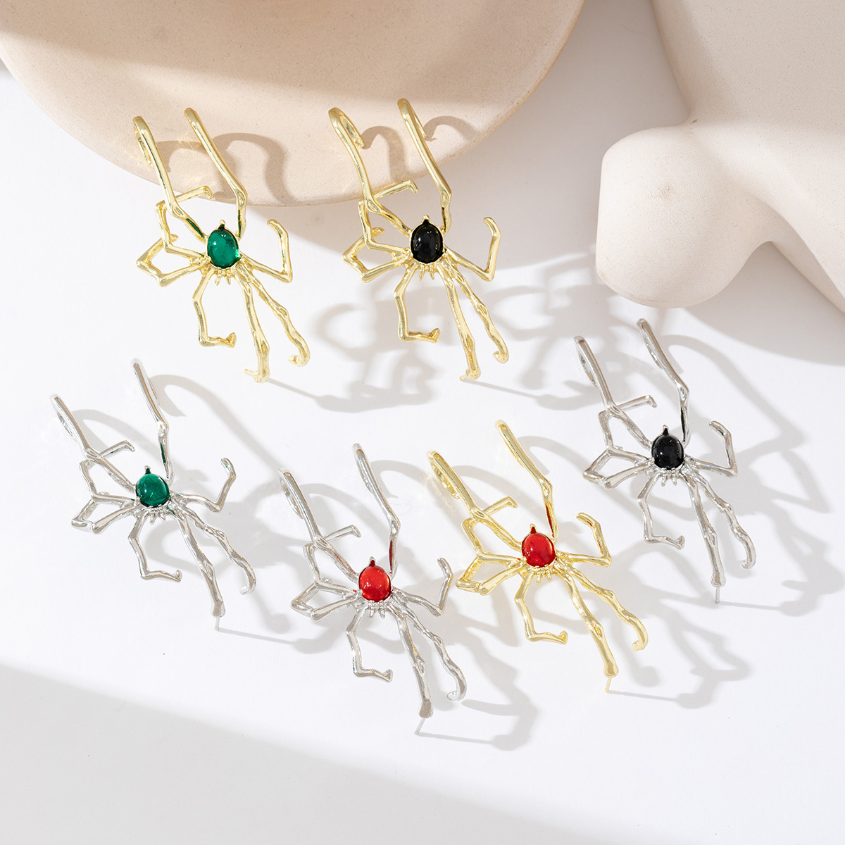Cross-Border Halloween Retro Gothic Spider Pendant Earrings Ear Hooks Personalized Fashion Women's Jewelry Simple Ear Hooks