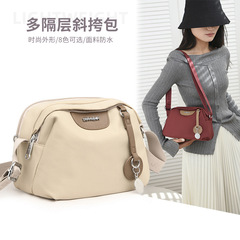 休閒防水尼龍布包潮流百搭女士逛街斜挎包2024新款通勤上班單肩包