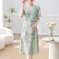 母の日のお母さんの夏服のワンピースの洋風のハイエンドの2025新型の中高年の女性の夏のシフォンの気質のスカート