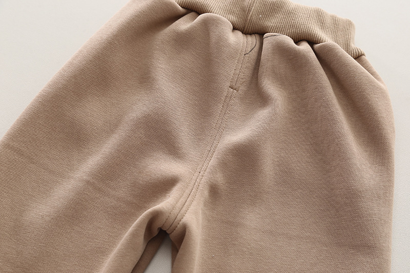 Vêtements pour garçons, style hiver avec manteau en coton épais en peluche, nouvel article 2024, gilet à capuche à blocs de couleurs pour bébé et enfant_voghion.com