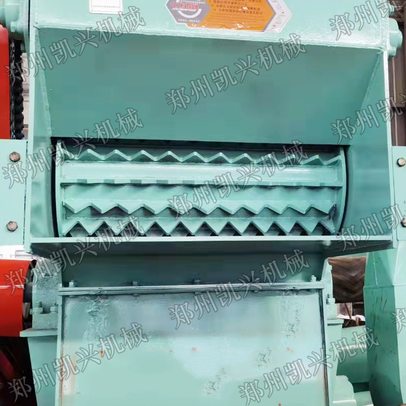 凯兴输送进料树枝木板破碎机 中型木材粉碎机